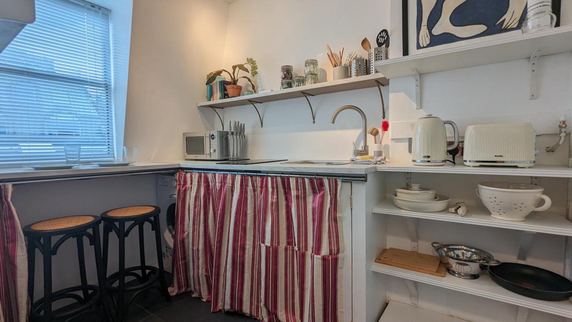 Charming & Quaint Old Compton Apartamento - Quiet Guests Only Allowed, No Parties Allowed, Over 25 Years Old Or Families Londra Dış mekan fotoğraf