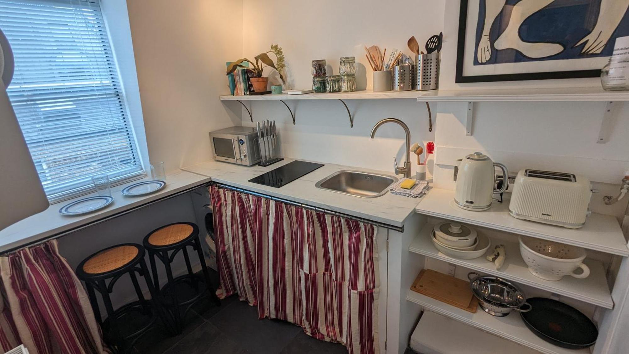 Charming & Quaint Old Compton Apartamento - Quiet Guests Only Allowed, No Parties Allowed, Over 25 Years Old Or Families Londra Dış mekan fotoğraf