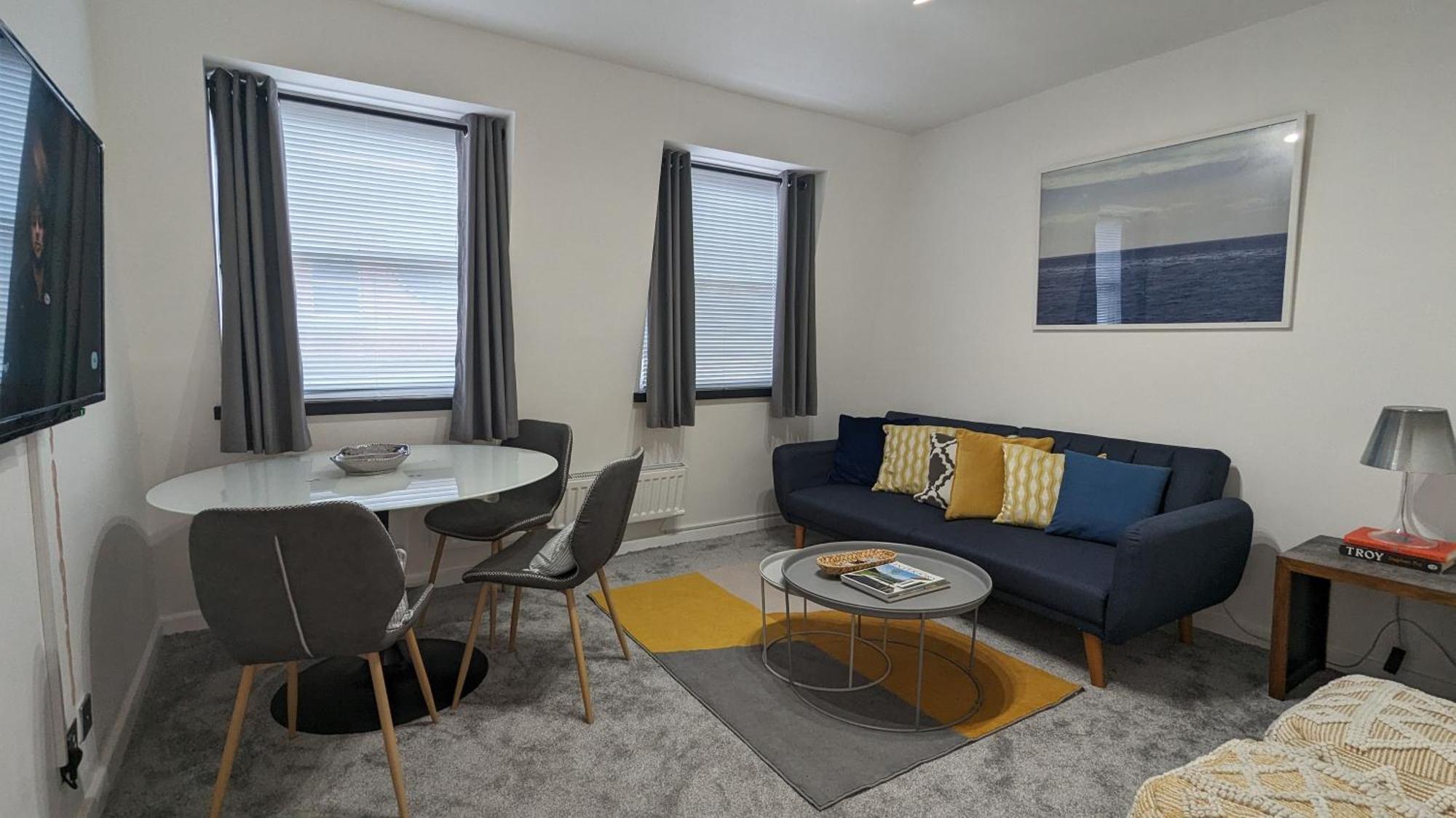 Charming & Quaint Old Compton Apartamento - Quiet Guests Only Allowed, No Parties Allowed, Over 25 Years Old Or Families Londra Dış mekan fotoğraf
